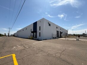 3255-3305 W Osborn Rd, Phoenix, AZ for lease Interior Photo- Image 2 of 2