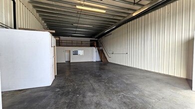 1425 Alabama St, Longview, WA for lease Interior Photo- Image 2 of 5