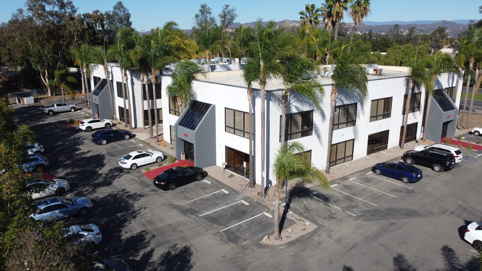 508 W Mission Ave, Escondido, CA for lease - Building Photo - Image 1 of 3