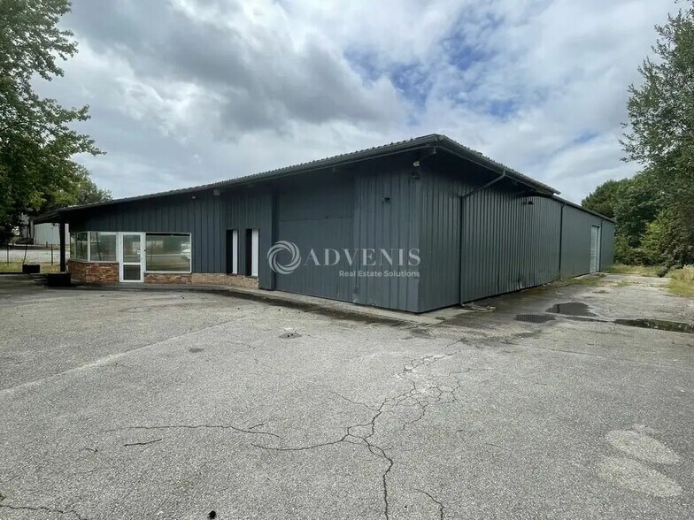 Flex in Gradignan for lease - Building Photo - Image 1 of 9
