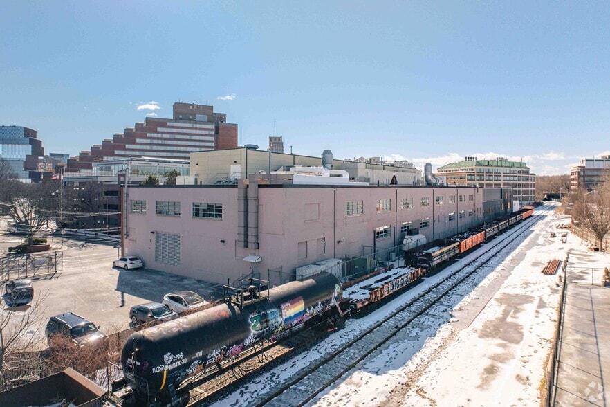 325 Vassar St, Cambridge, MA for lease - Building Photo - Image 2 of 5