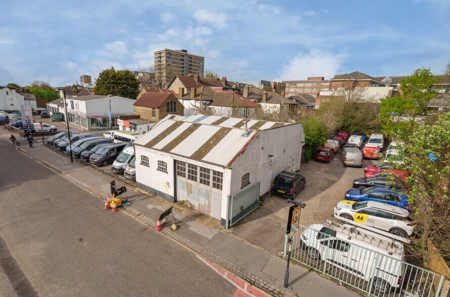 17 Montague Rd, Croydon for sale - Primary Photo - Image 1 of 1