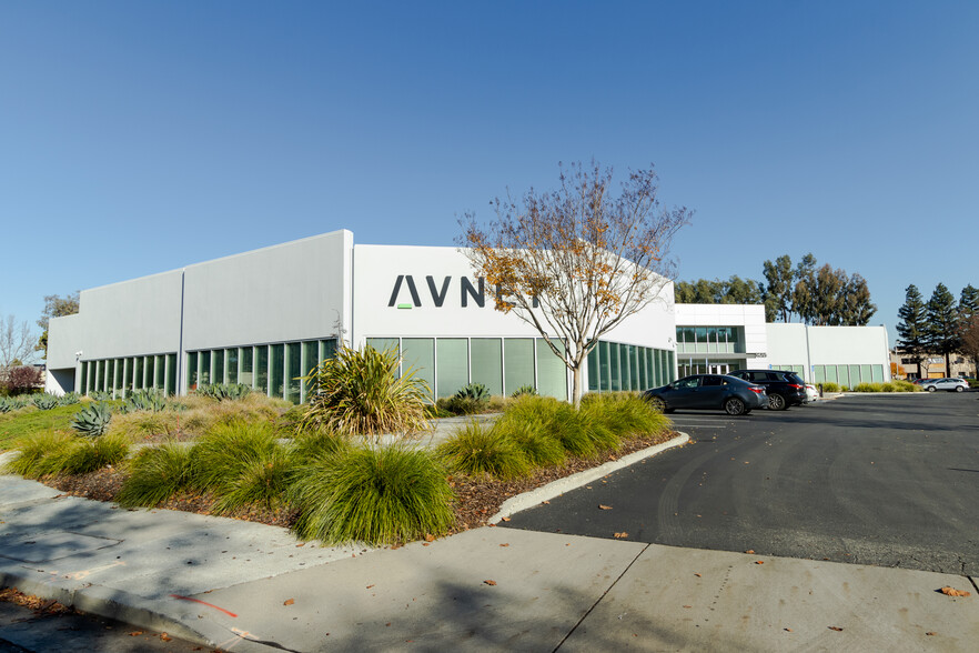 2520 Junction Ave, San Jose, CA for lease - Building Photo - Image 3 of 8