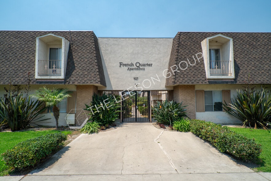 927 S Webster Ave, Anaheim, CA for sale - Building Photo - Image 3 of 17