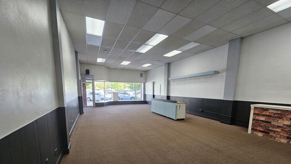 1221 Commerce Ave, Longview, WA for lease - Building Photo - Image 2 of 7