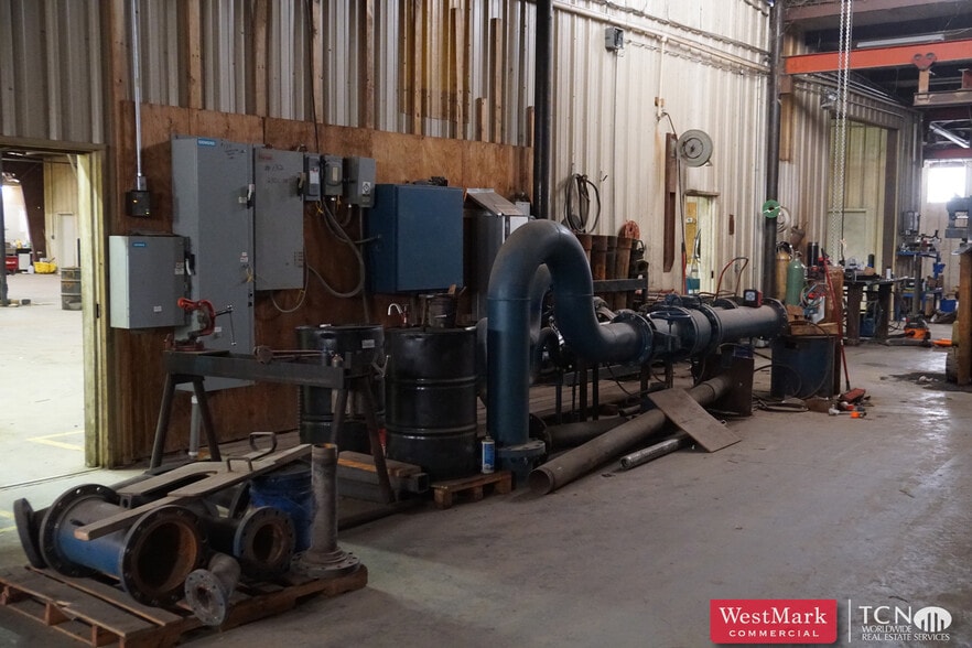 12610 N FM 400, Idalou, TX for sale - Interior Photo - Image 2 of 7