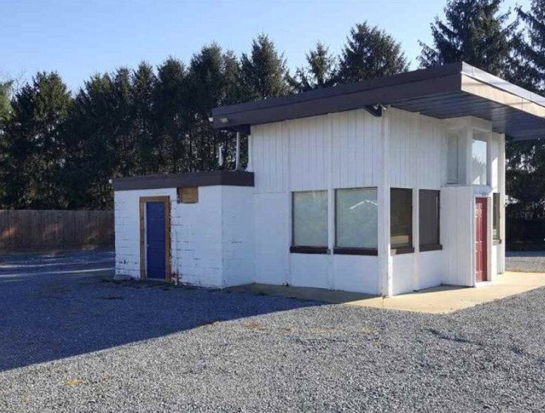 676 N Main St, Mount Crawford, VA 22841