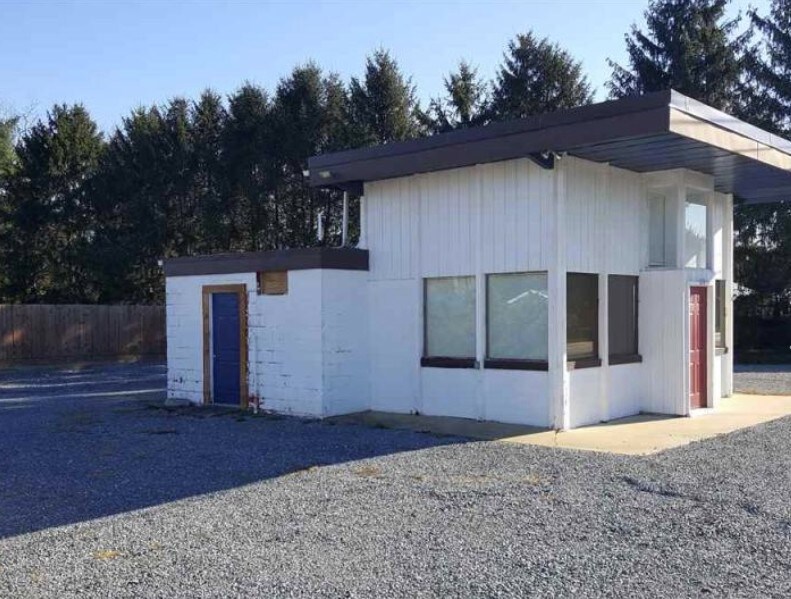 676 N Main St, Mount Crawford, VA 22841