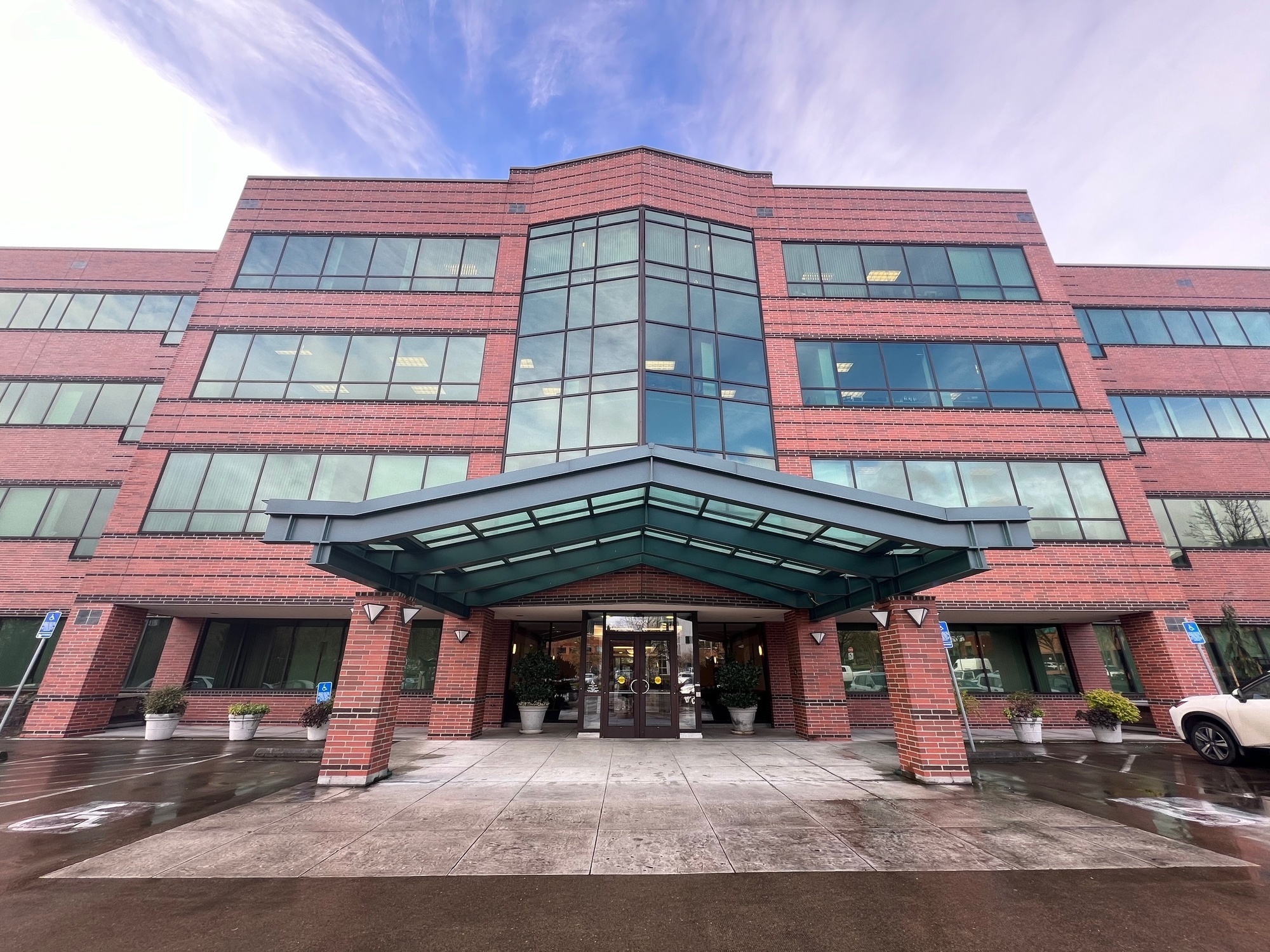 9200 SE Sunnybrook Blvd, Clackamas, OR for lease Building Photo- Image 1 of 12