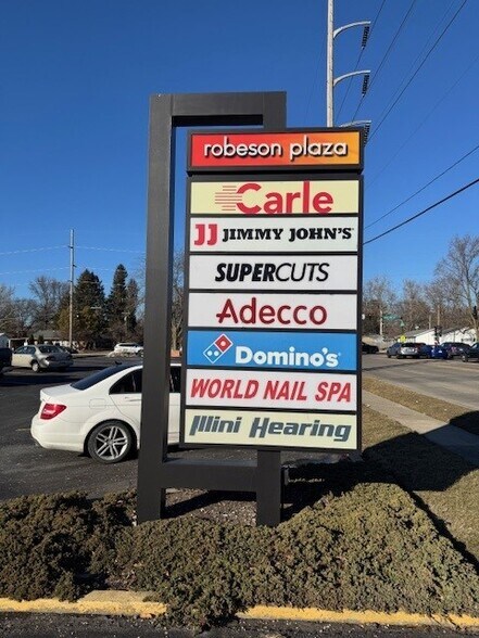 1813-1815 W Kirby Ave, Champaign, IL for lease - Building Photo - Image 2 of 2