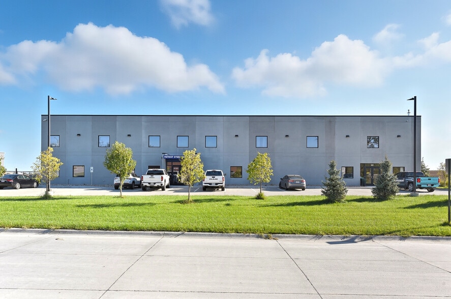 14217 S 220th St, Gretna, NE for lease - Building Photo - Image 2 of 30
