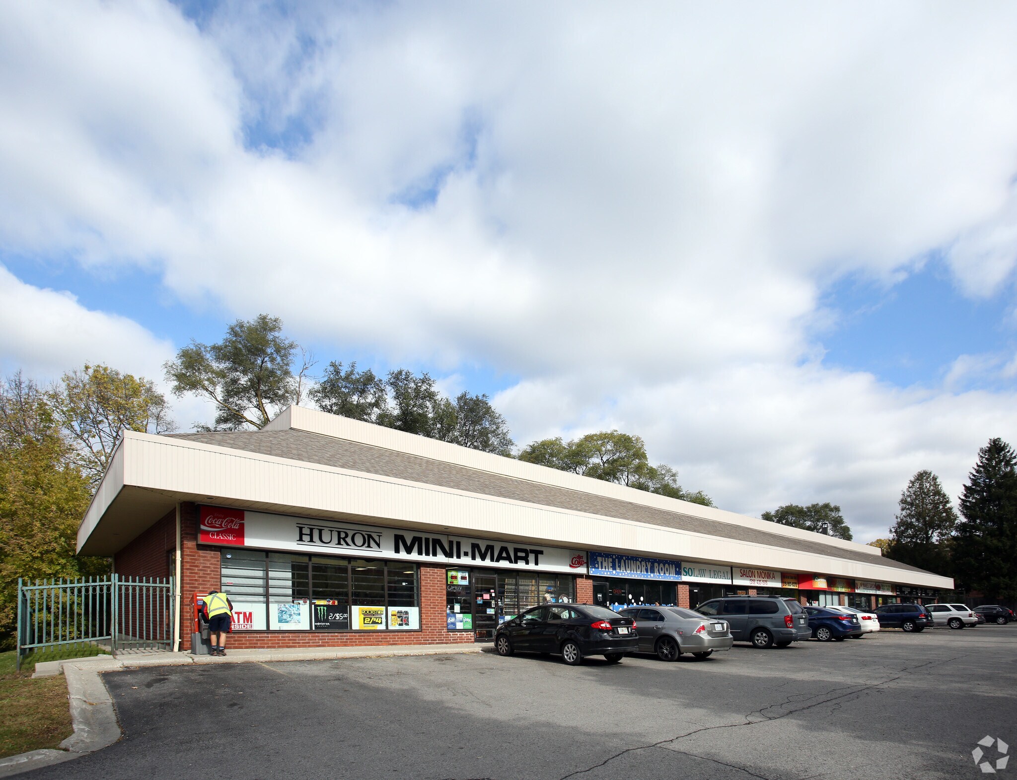 994 Huron St, London, ON for sale Primary Photo- Image 1 of 1