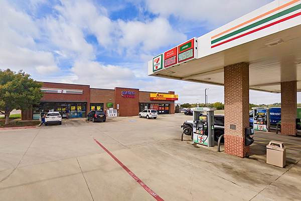 1280 S Loop 288, Denton, TX for sale - Building Photo - Image 1 of 1