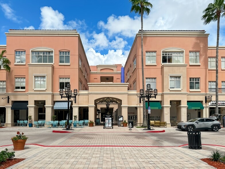 433 Plaza Real, Boca Raton, FL for lease - Building Photo - Image 3 of 21
