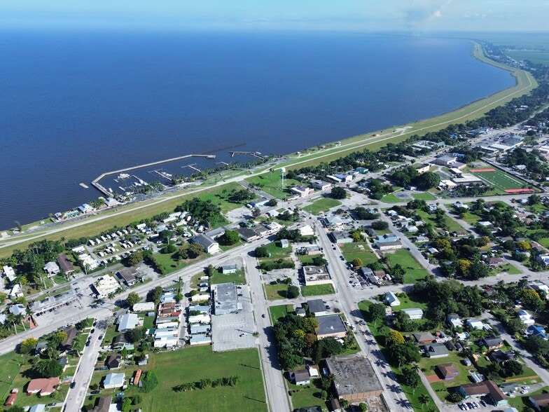 181 Rardin Ave, Pahokee, FL for sale - Building Photo - Image 3 of 7