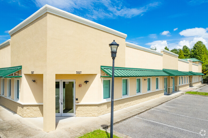 7827 Gunn Hwy, Tampa, FL for sale - Primary Photo - Image 1 of 1