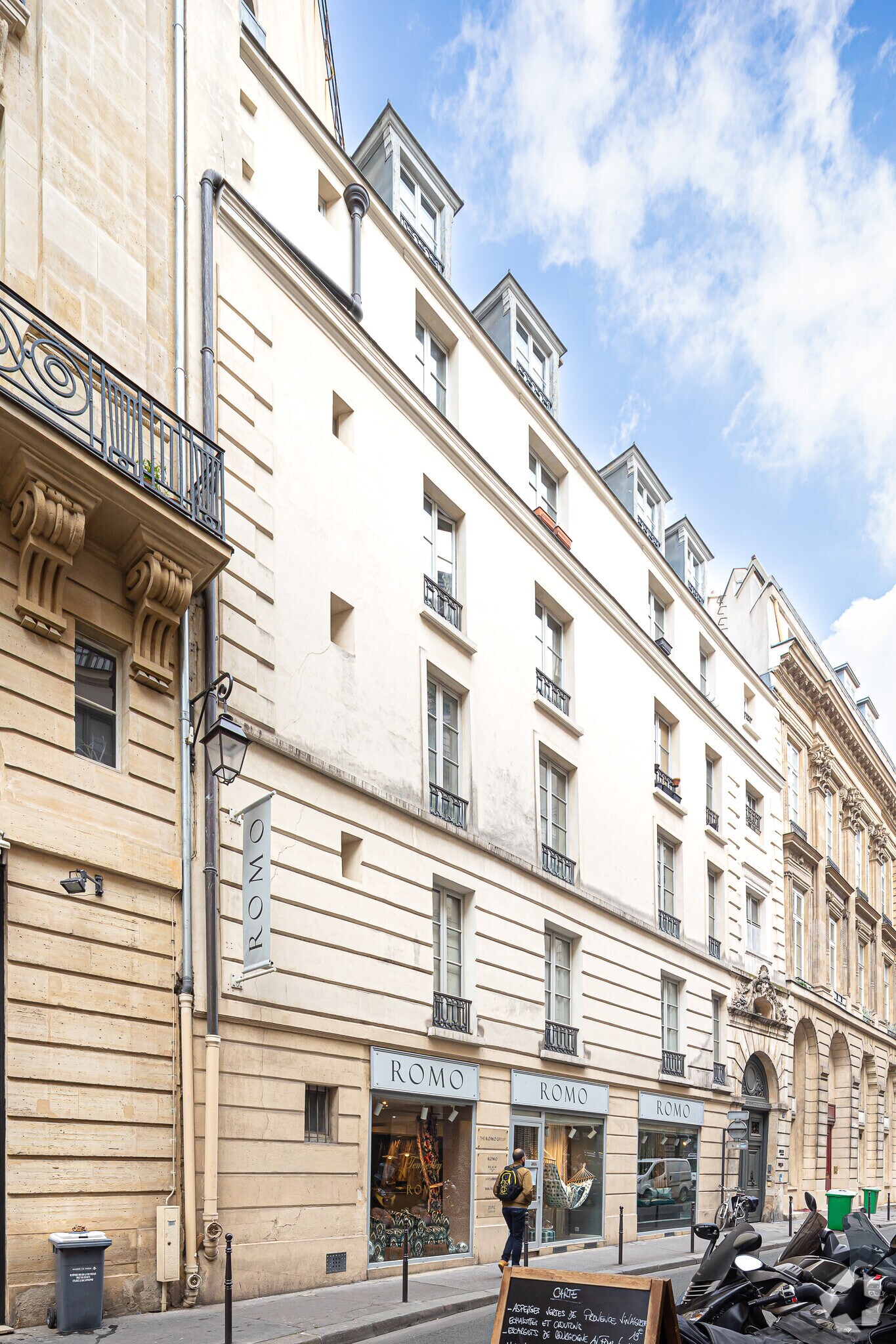 3-5 Rue Du Mail, Paris for sale Primary Photo- Image 1 of 4