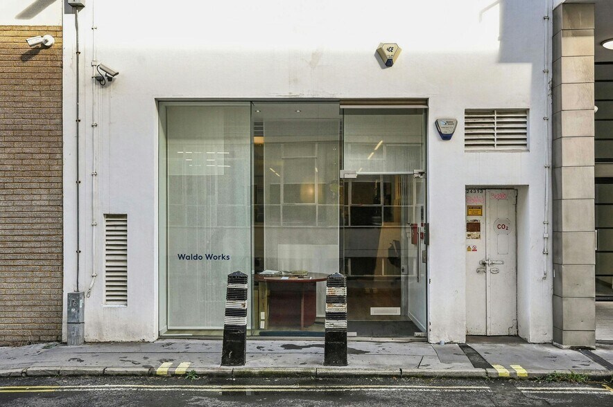 60-66 Saffron Hl, London for lease - Building Photo - Image 1 of 14