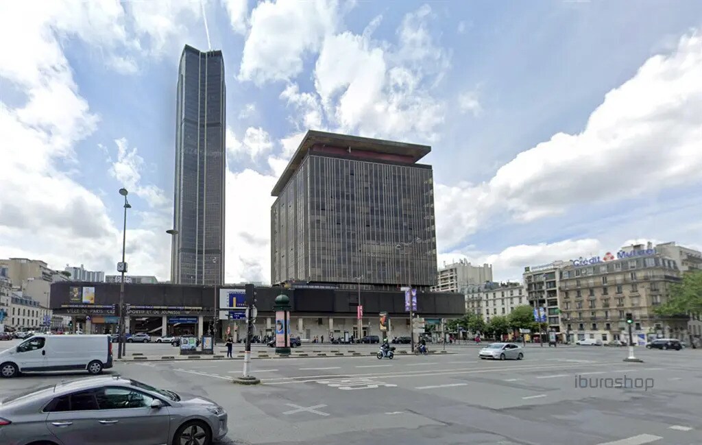 Retail in Paris for lease Building Photo- Image 1 of 4