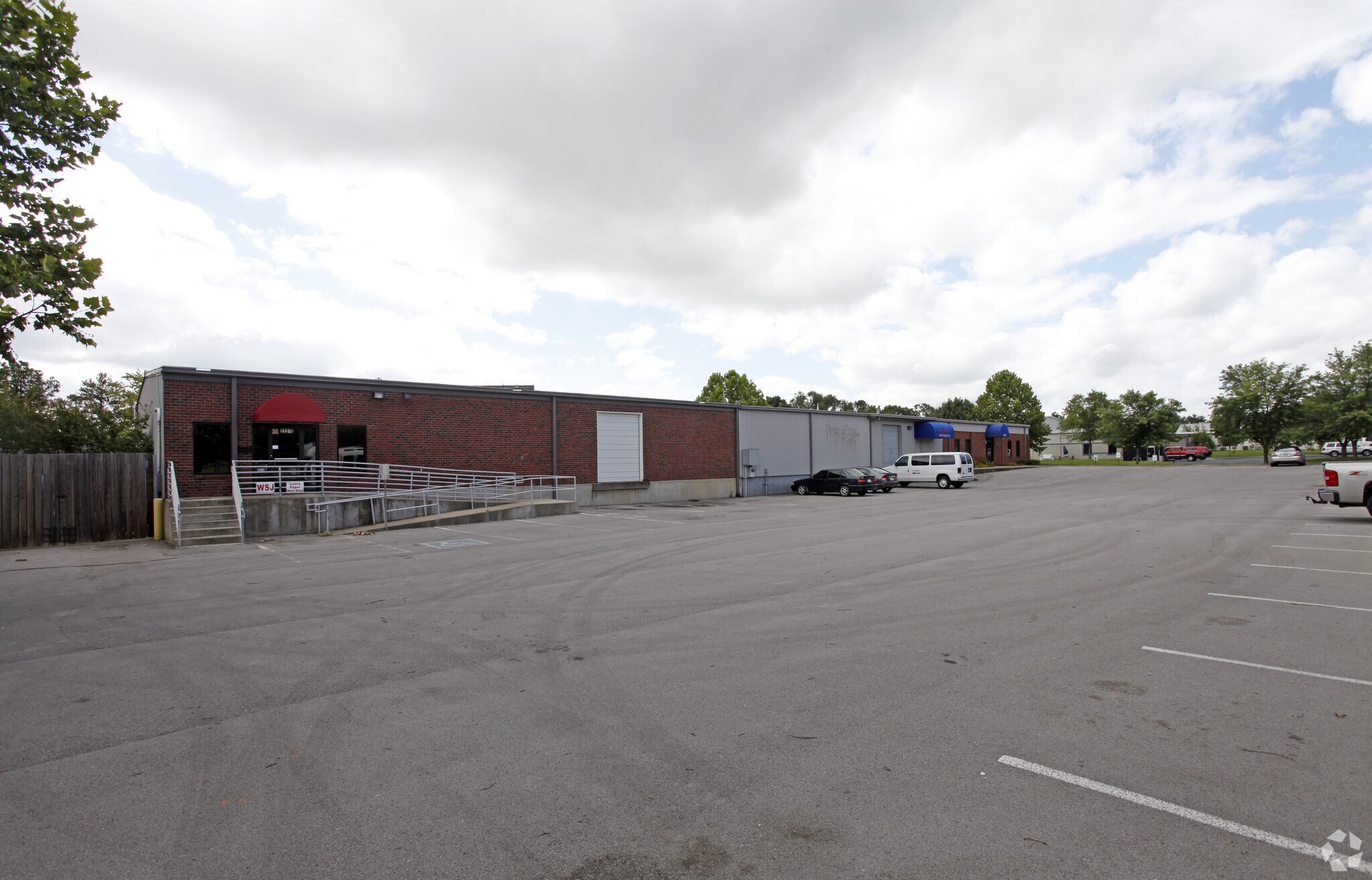 2227 Southpark Dr, Murfreesboro, TN for sale Building Photo- Image 1 of 1