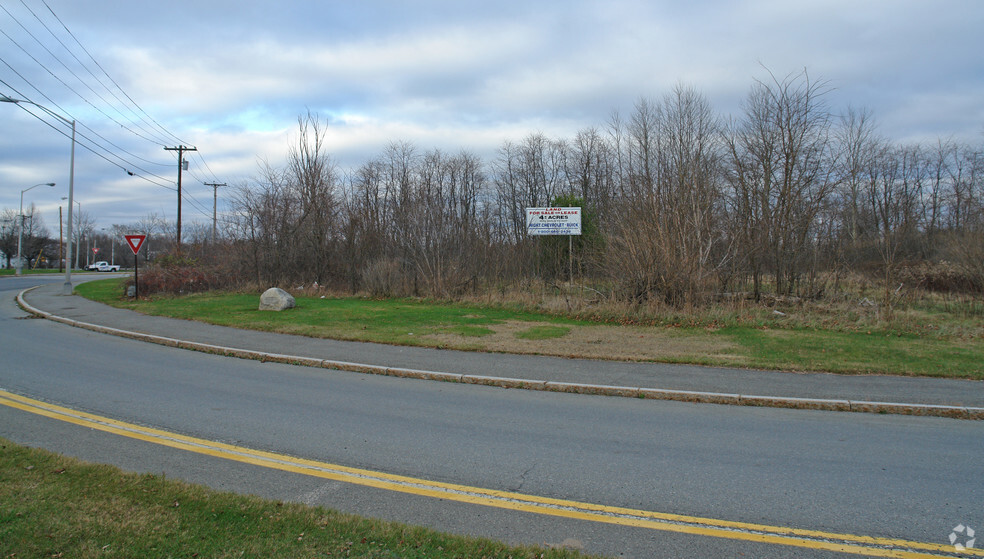 Colby Cir, Waterville, ME for sale - Primary Photo - Image 1 of 1