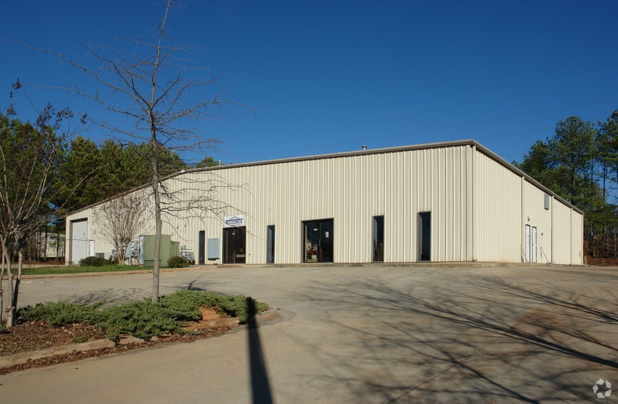 135 Shamrock Industrial Blvd, Tyrone, GA 30290