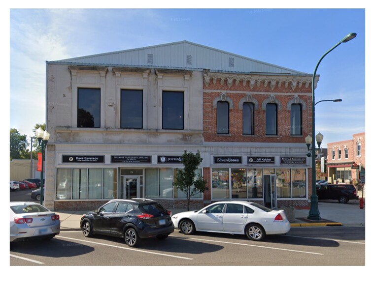 156-160 W State St, Sycamore, IL for lease - Building Photo - Image 1 of 11