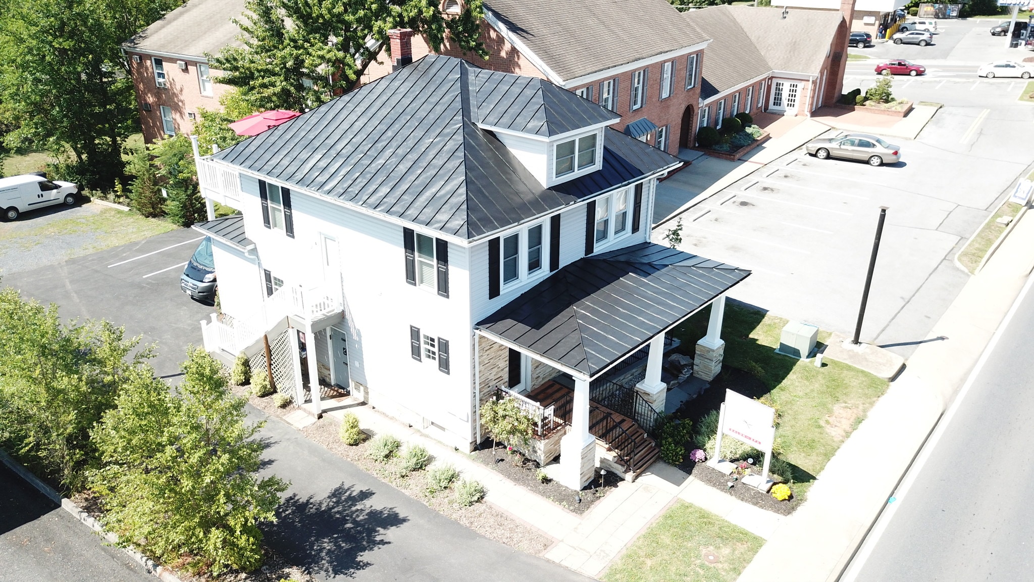 1019 Berryville Ave, Winchester, VA for sale Primary Photo- Image 1 of 58