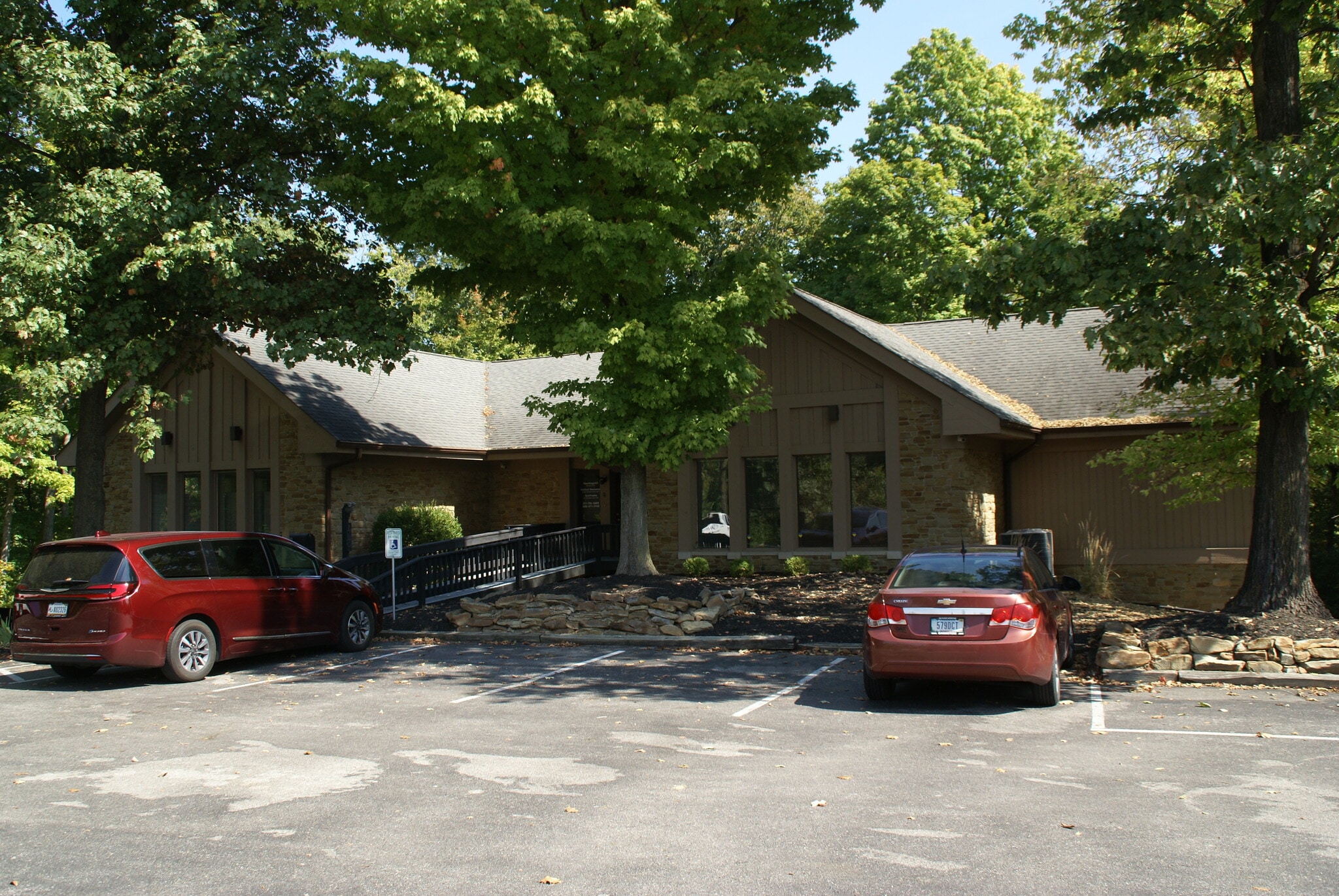 6350 N Shadeland Ave, Indianapolis, IN for lease Building Photo- Image 1 of 8
