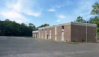 1 Main St, Yaphank NY - Warehouse