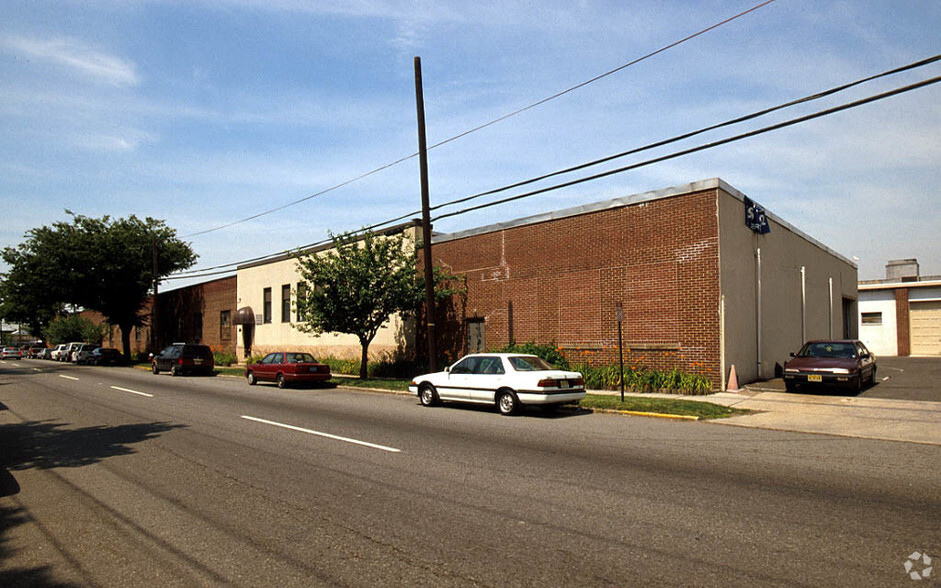 240-250 S Dean St, Englewood, NJ for lease - Building Photo - Image 1 of 4