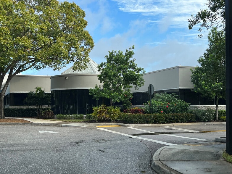 1701 Military Trl, Jupiter, FL for sale - Building Photo - Image 1 of 1