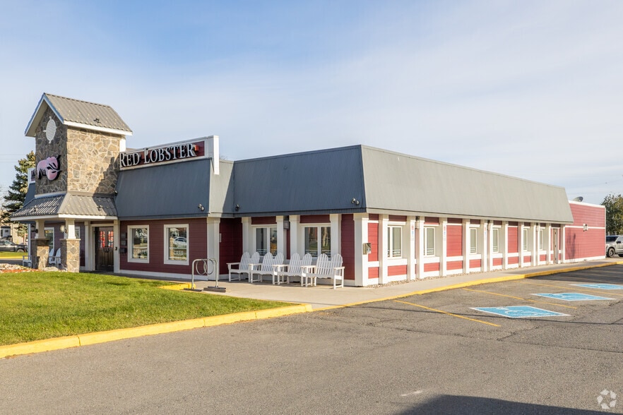 1499 St Laurent Blvd, Ottawa, ON for sale - Primary Photo - Image 1 of 1