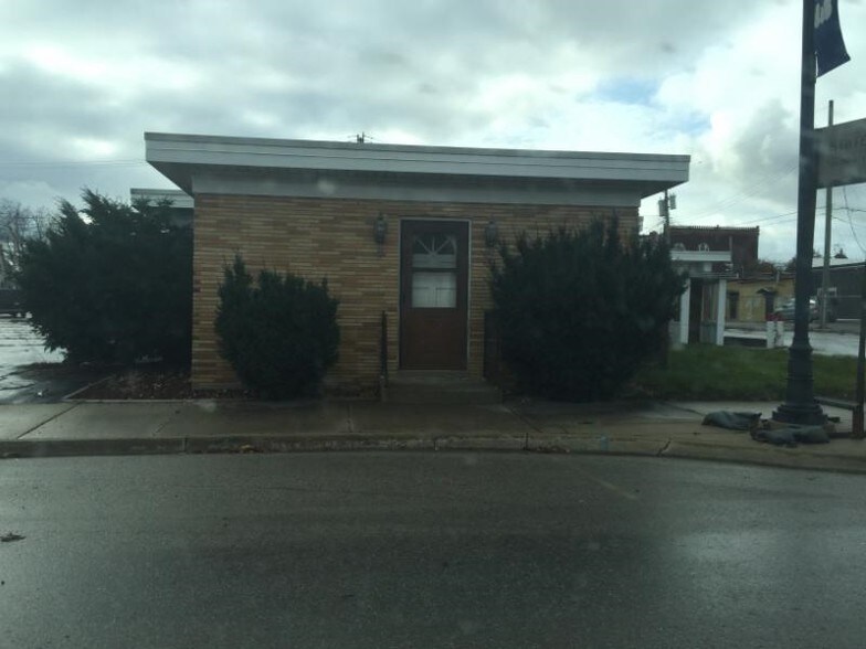 6417 Marlette St, Marlette, MI 48453