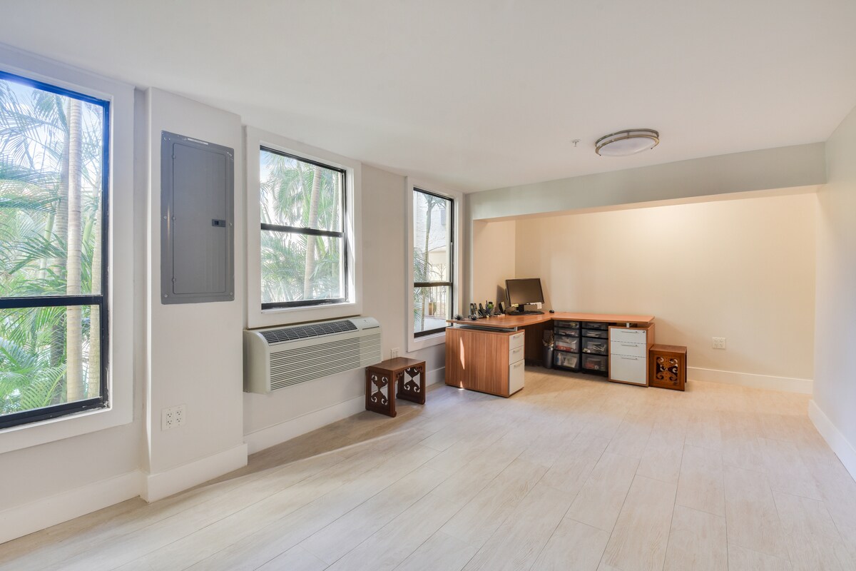 235 Sunrise Ave, Palm Beach, FL for sale Interior Photo- Image 1 of 1