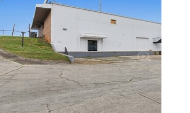 635 Industrial Blvd, Gainesville, GA for lease Interior Photo- Image 2 of 9