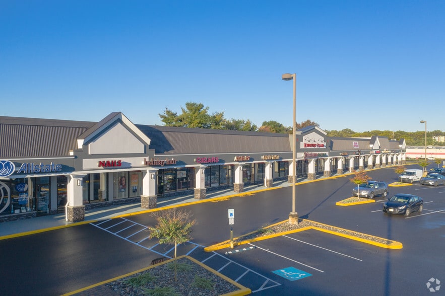 300 S Lenola Rd, Maple Shade Township, NJ for lease - Building Photo - Image 1 of 5