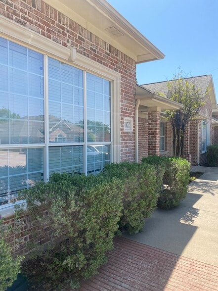 2840 Keller Springs Rd, Carrollton, TX for sale - Building Photo - Image 2 of 11