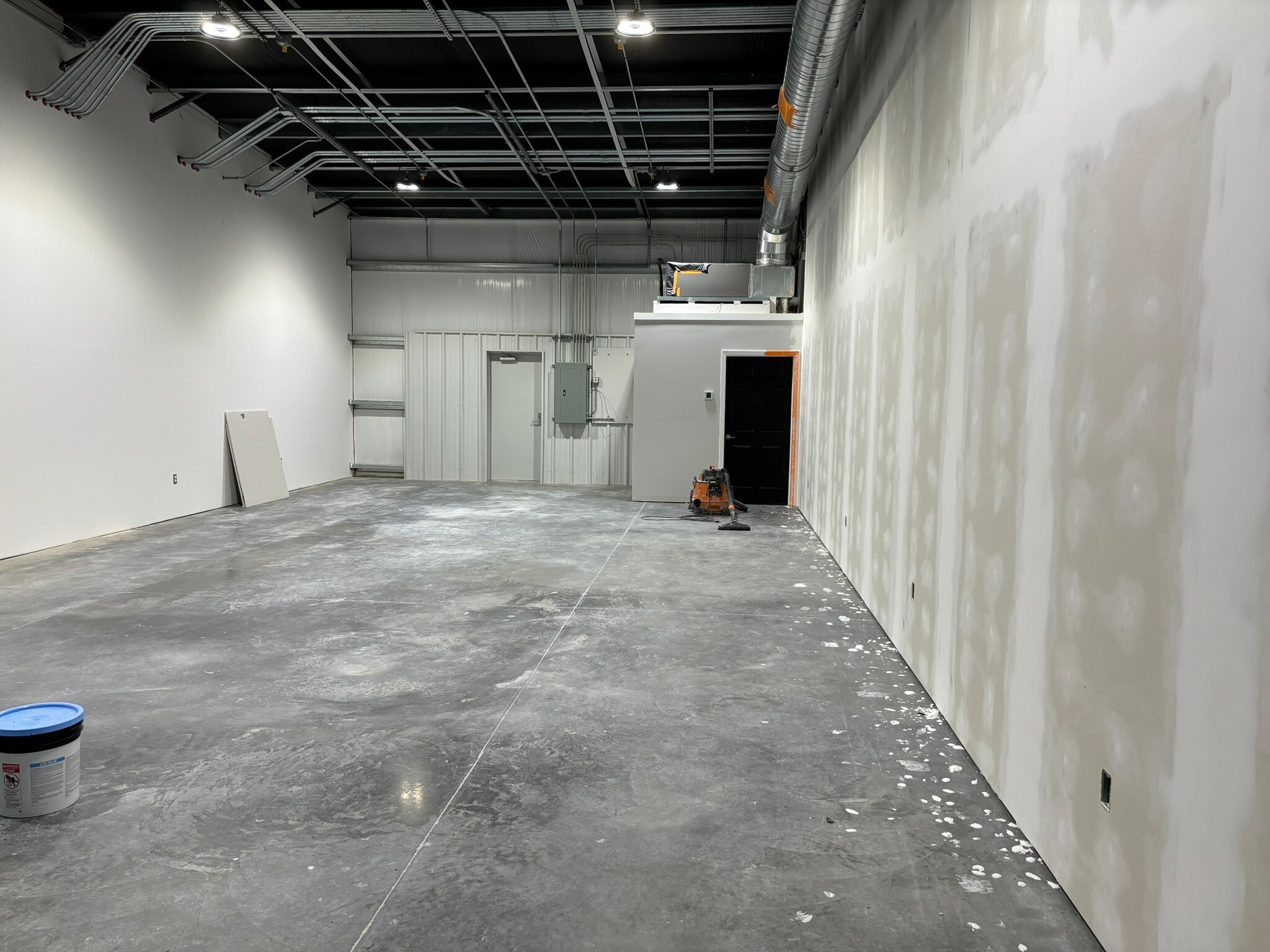 230 Casey's Ln, Flowood, MS for lease Interior Photo- Image 1 of 6