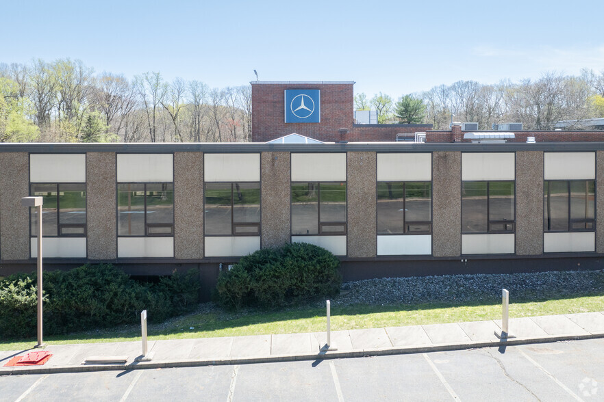 1 Glenview Rd, Montvale, NJ for lease - Building Photo - Image 3 of 5