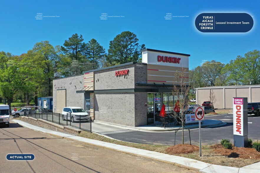 150 E Commerce St, Hernando, MS 38632 Dunkin'