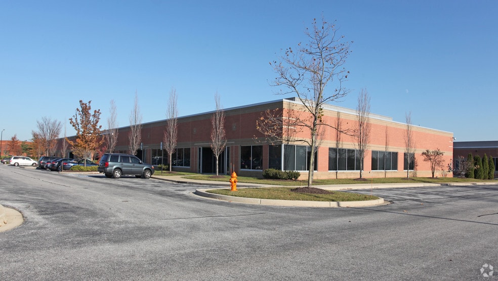 7065 Columbia Gateway Dr, Columbia, MD for lease - Primary Photo - Image 1 of 3