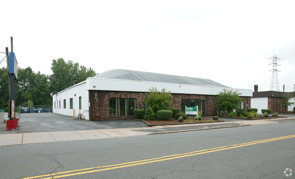 101 Pitkin St, East Hartford, CT for lease - Building Photo - Image 3 of 4