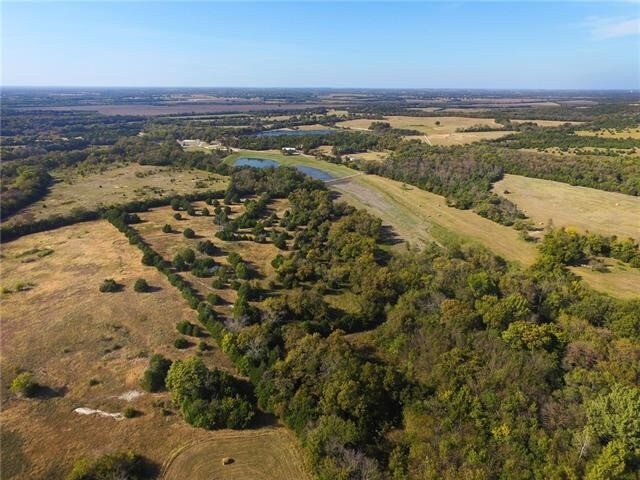 3057B County Road 4245, Bonham, TX for sale - Building Photo - Image 1 of 1