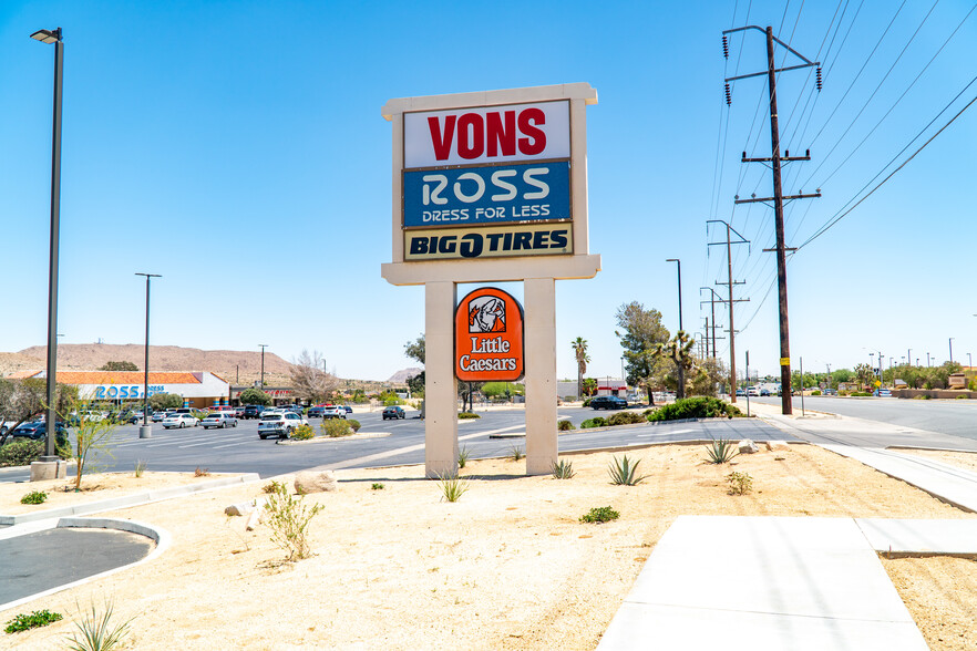 Vons Supermarket, Yucca Valley, CA for sale - Building Photo - Image 3 of 8