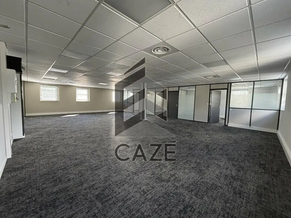 Location Bureaux 80 m² à 437 m² - Photo 1