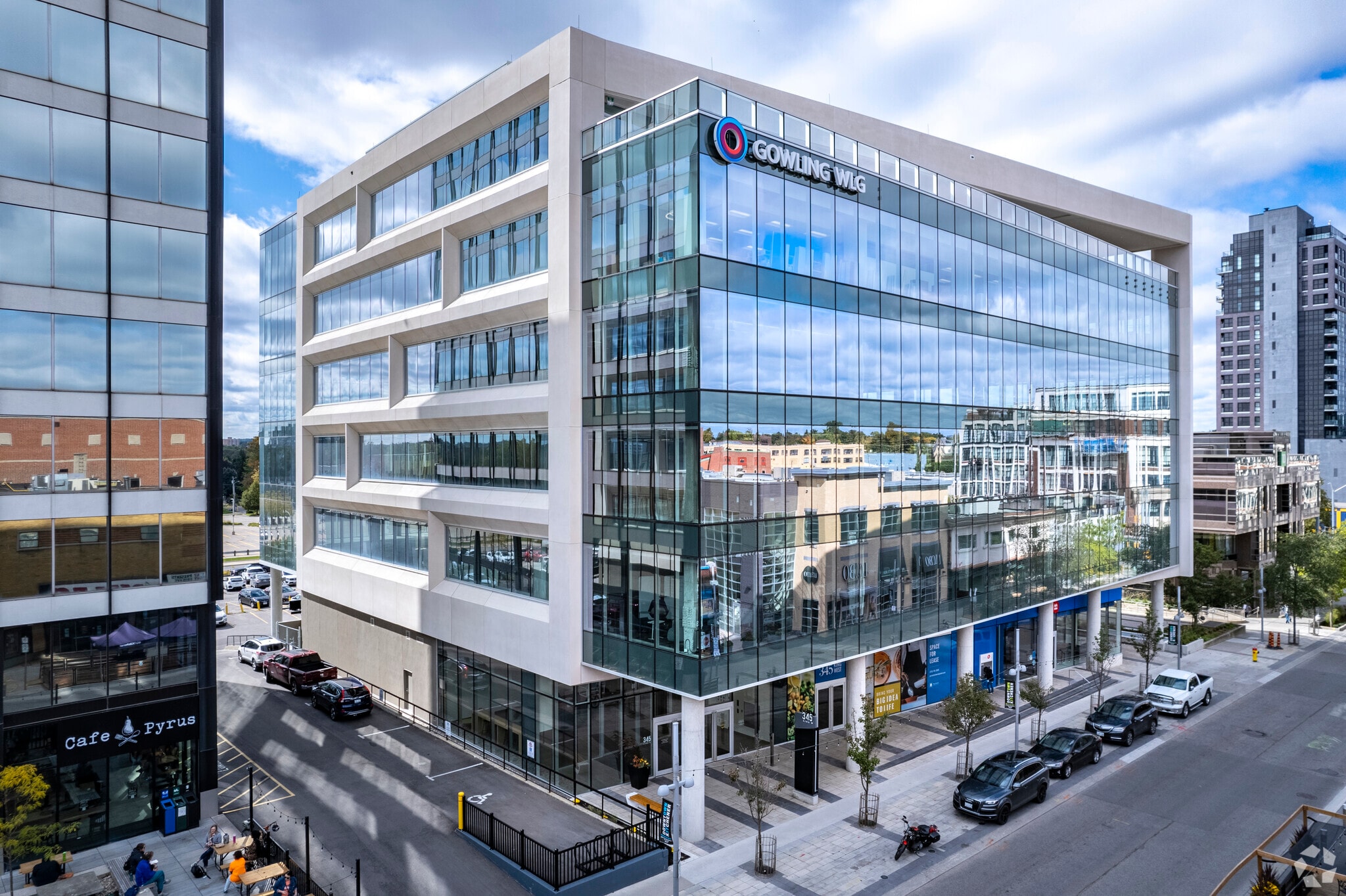 345 King St W, Kitchener, ON for lease Primary Photo- Image 1 of 8