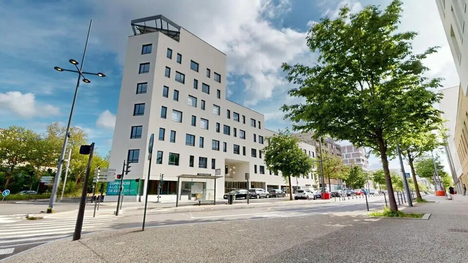 Retail in Lyon for sale - Building Photo - Image 1 of 12