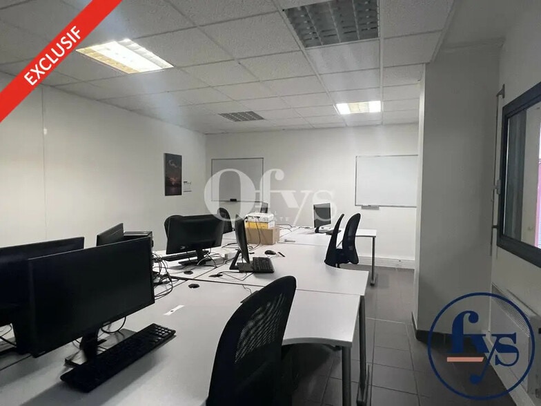 Office in Lyon for sale - Interior Photo - Image 3 of 12