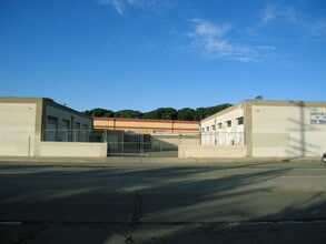 7309 Clybourn Ave, Sun Valley, CA for lease Building Photo- Image 1 of 8